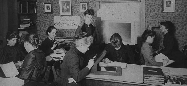 A photograph of women working at Harvard College Observatory in the 1890s.